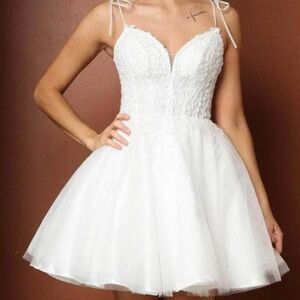*SOLD* Nox Anabel - Embellished Deep Sweetheart Short Dress